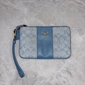 Petit wristlet en denim signature COACH